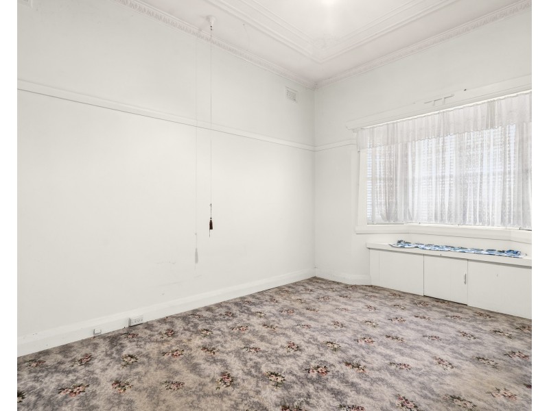 79 Bradley St, Goulburn NSW 2580