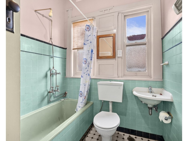 79 Bradley St, Goulburn NSW 2580
