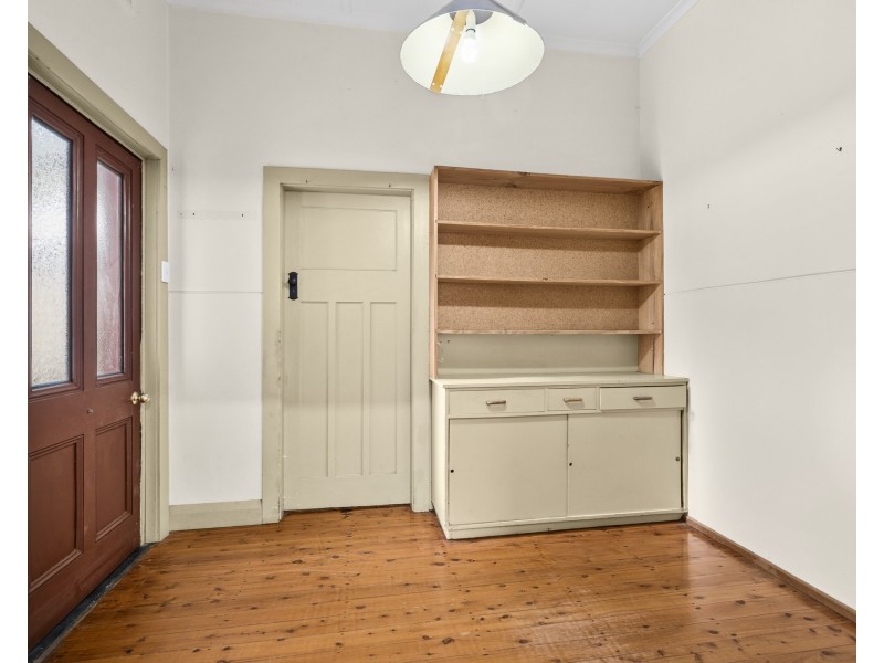 79 Bradley St, Goulburn NSW 2580