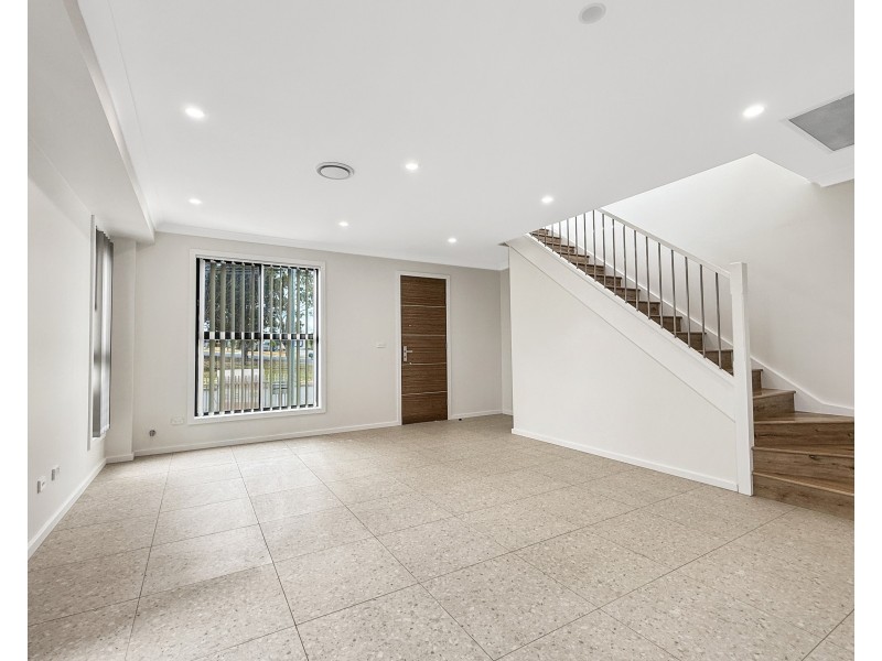 1 / 11 Ross St, Goulburn NSW 2580