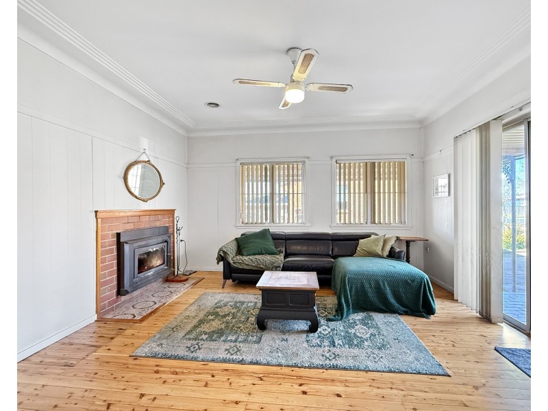 27 Brooklands Street, Crookwell NSW 2583