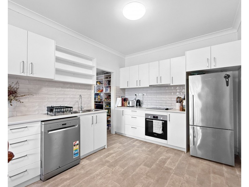 27 Brooklands Street, Crookwell NSW 2583