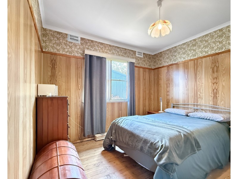 27 Brooklands Street, Crookwell NSW 2583