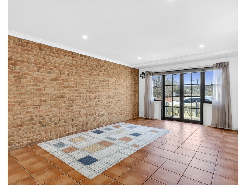 Unit 1/1-3 Glebe Avenue, Goulburn NSW 2580
