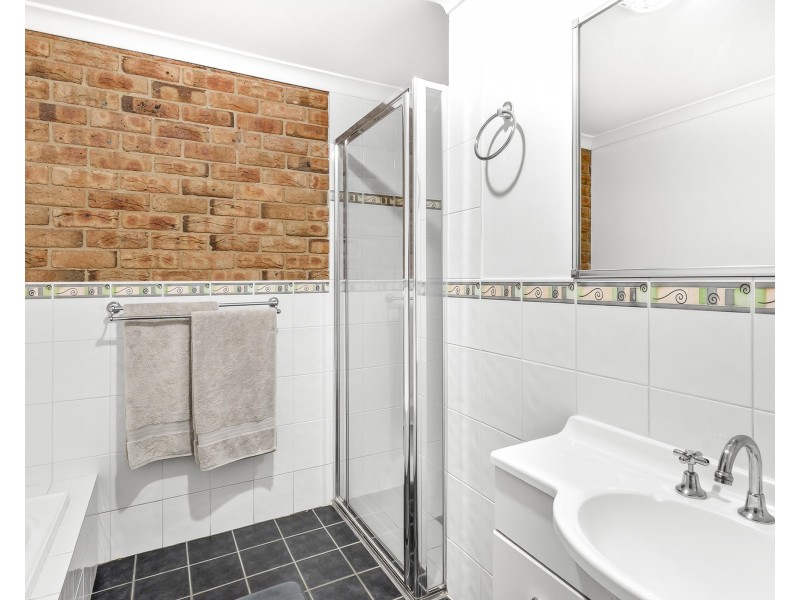 Unit 1/1-3 Glebe Avenue, Goulburn NSW 2580