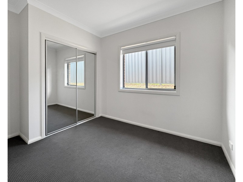 12B Mcgrath Pl, Goulburn NSW 2580