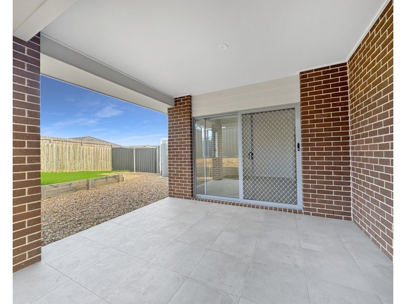12B Mcgrath Pl, Goulburn NSW 2580