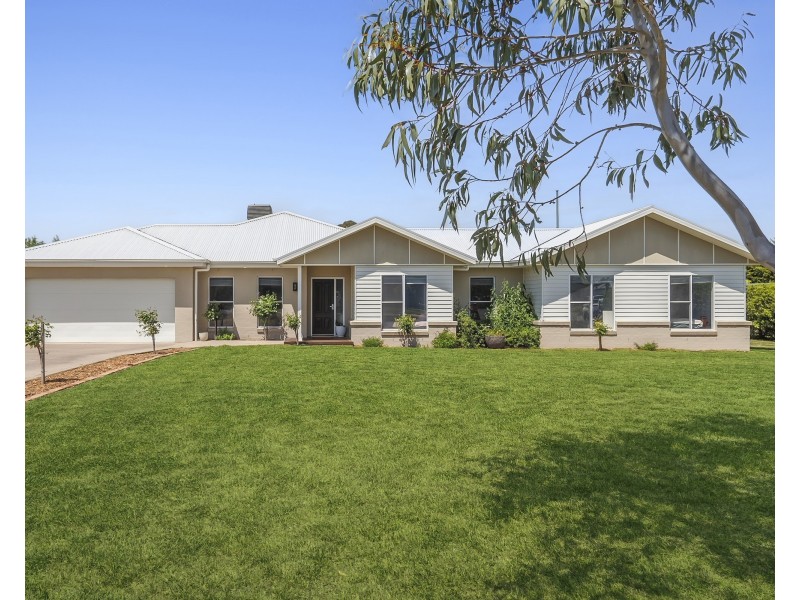 4 Little Cl, Goulburn NSW 2580