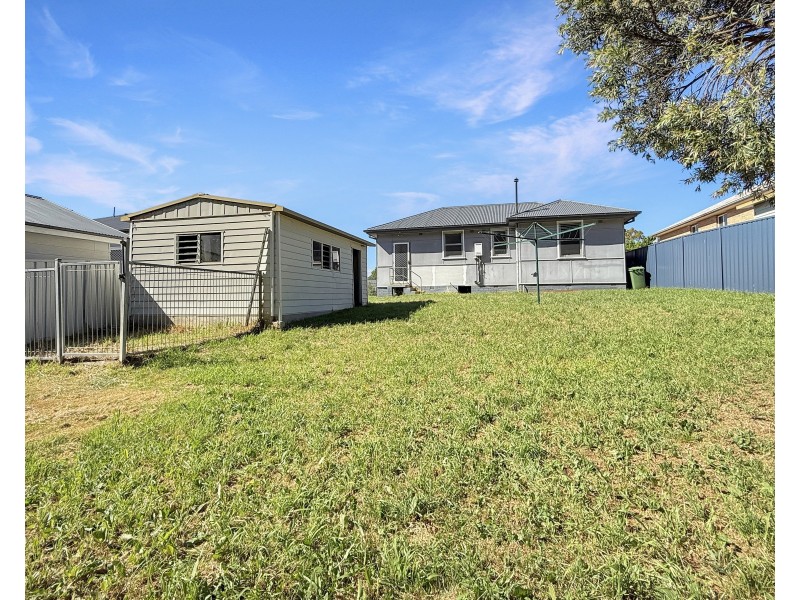 27 Wyatt St, Goulburn NSW 2580