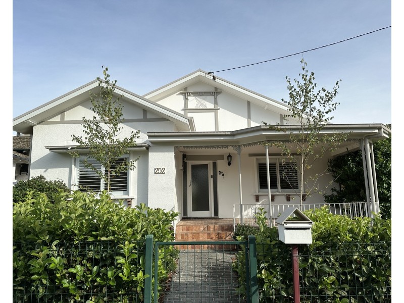 252 Cowper St, Goulburn NSW 2580