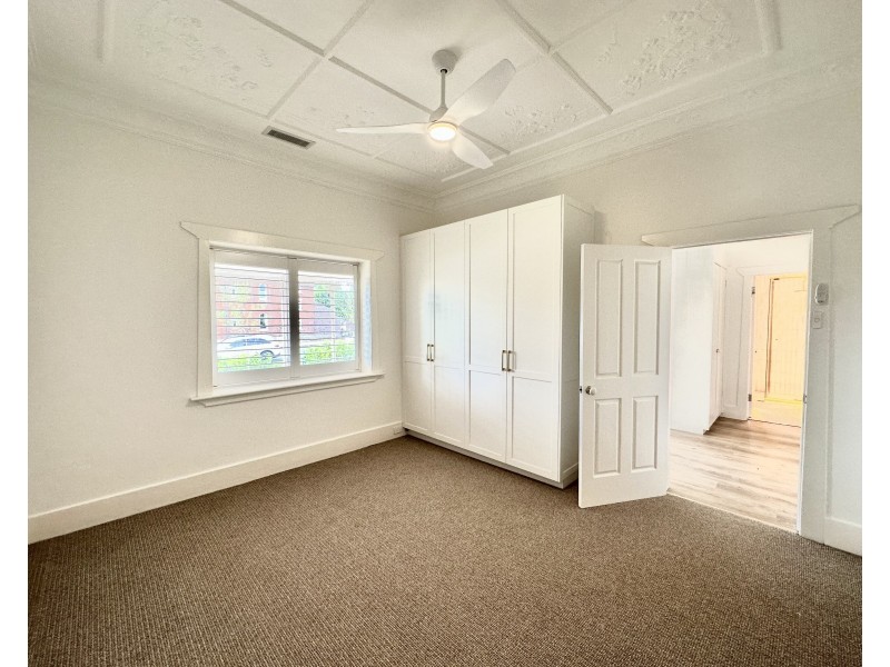 252 Cowper St, Goulburn NSW 2580