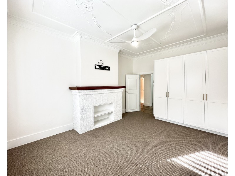 252 Cowper St, Goulburn NSW 2580
