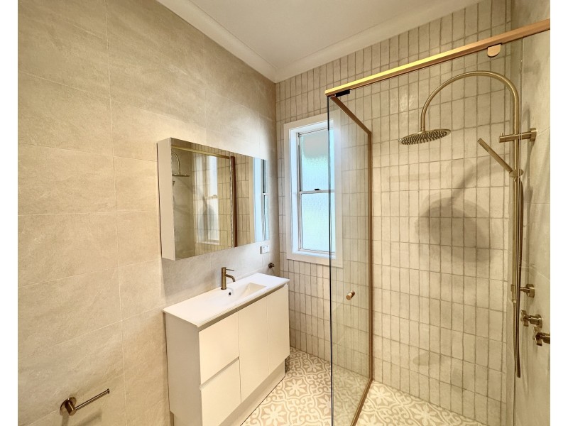 252 Cowper St, Goulburn NSW 2580