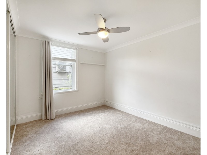 122 Clinton St, Goulburn NSW 2580