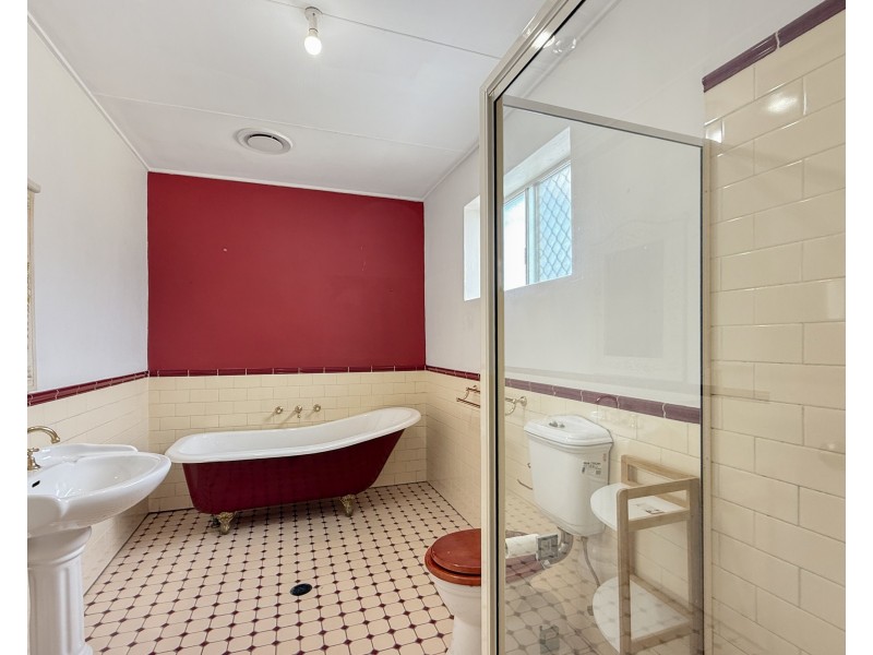 122 Clinton St, Goulburn NSW 2580