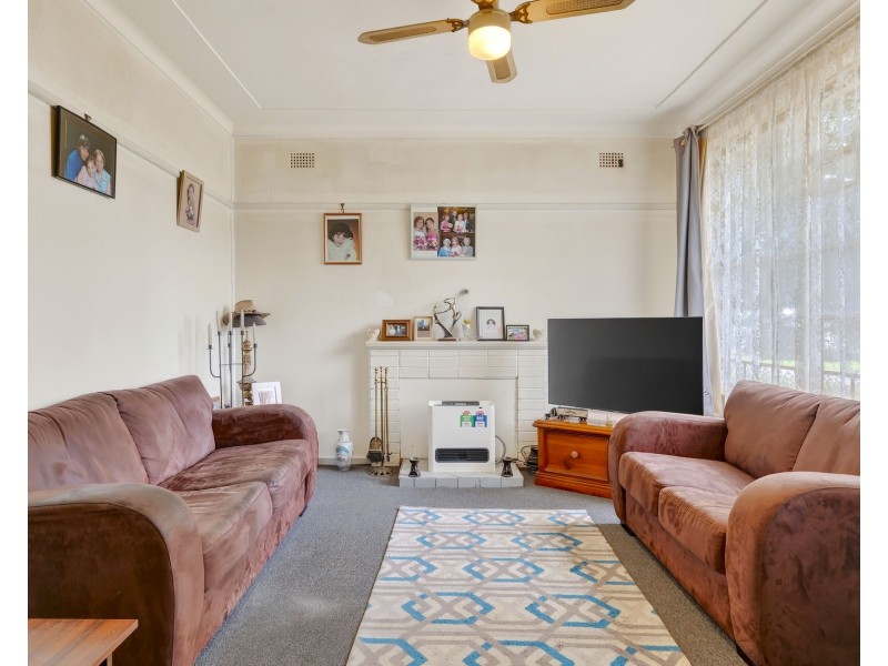 33 Wyatt Street, Goulburn NSW 2580