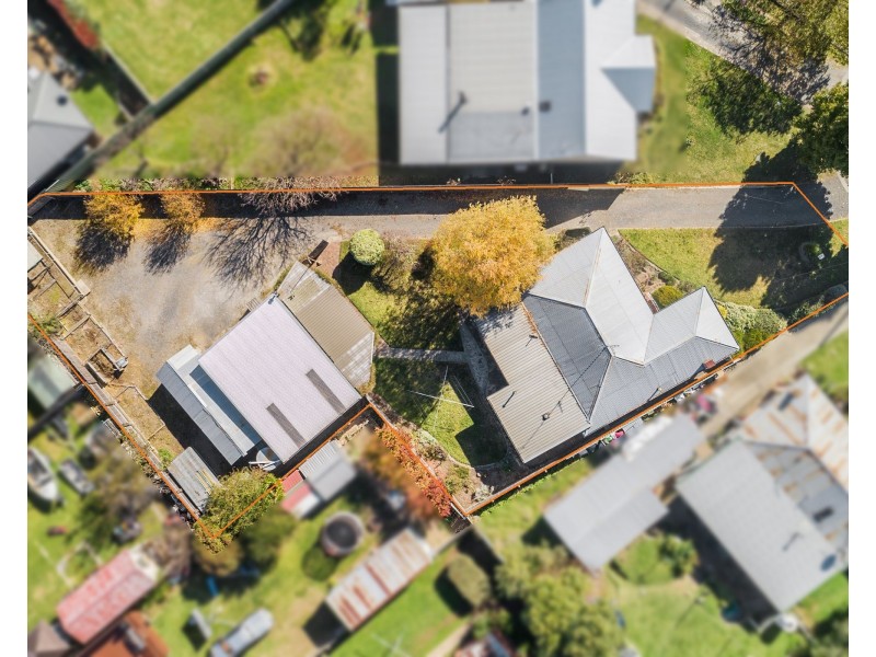 11 Tara Place, Goulburn NSW 2580