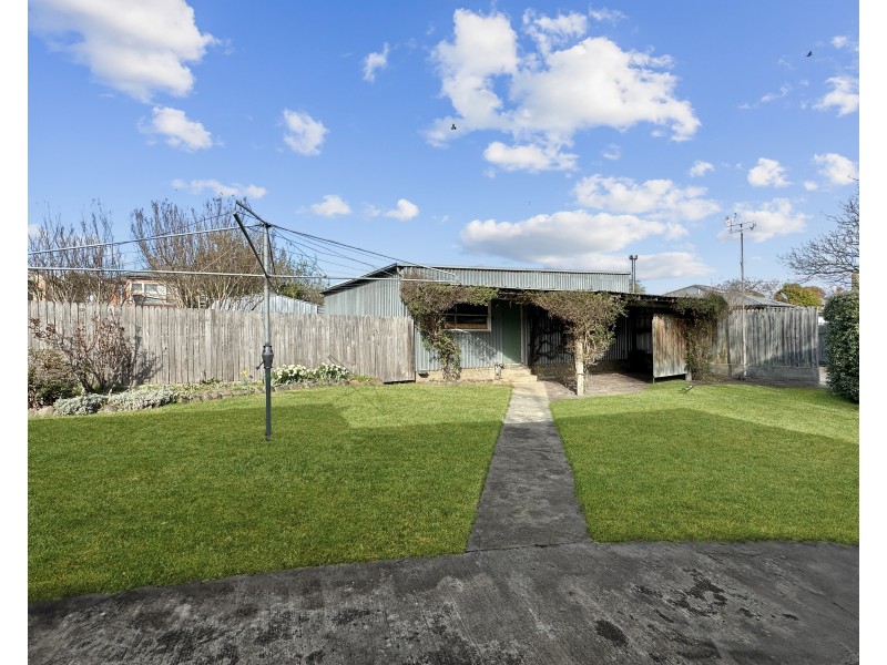 11 Tara Place, Goulburn NSW 2580