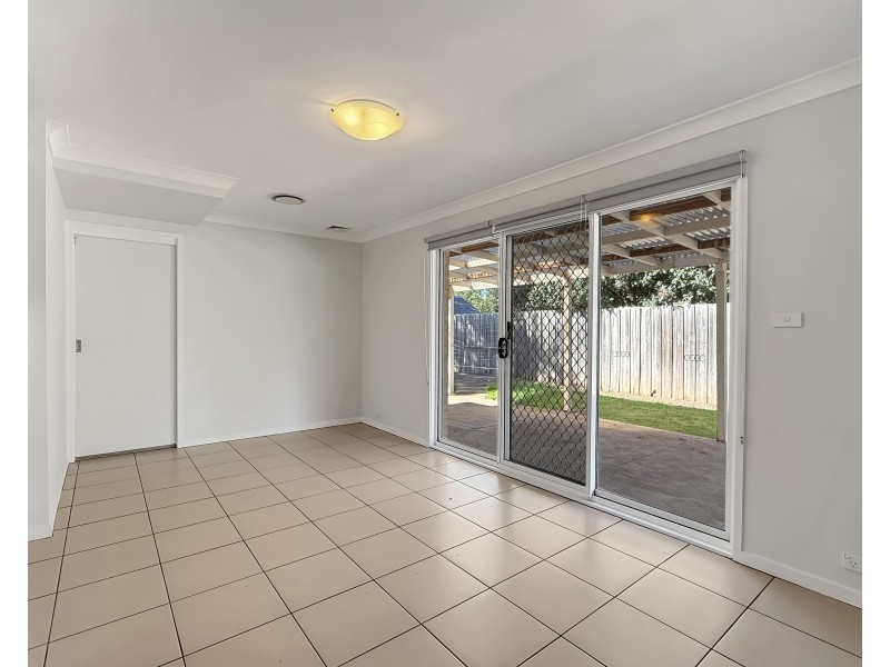 6 Dunne Close, Goulburn NSW 2580