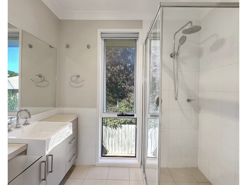 6 Dunne Close, Goulburn NSW 2580