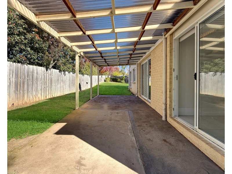 6 Dunne Close, Goulburn NSW 2580