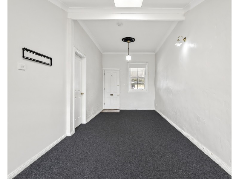 9 Addison Street, Goulburn NSW 2580