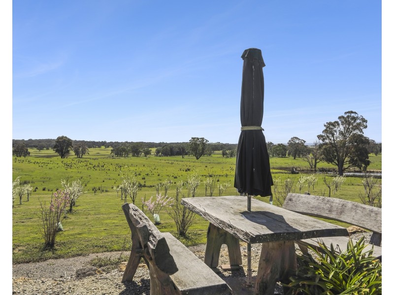 “Sugar Plums”/997 Tyrl Tyrl Road, Golspie NSW 2580
