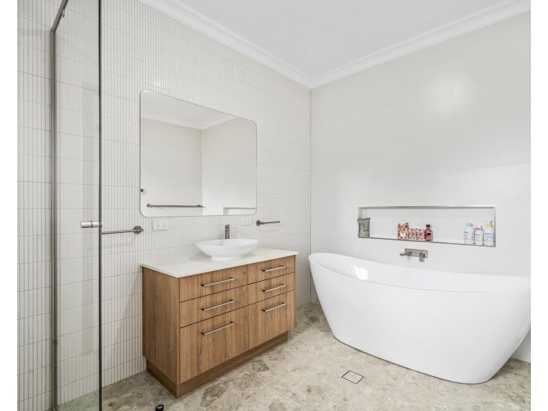 7 Mary Martin Drive, Goulburn NSW 2580