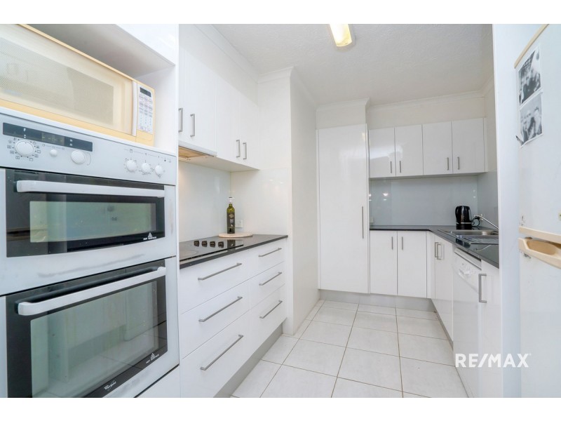 8/35 Whiting Street, Labrador QLD 4215