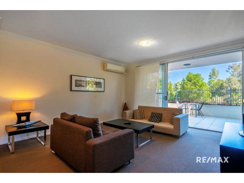 102/1-7 Moores Crescent, Varsity Lakes QLD 4227