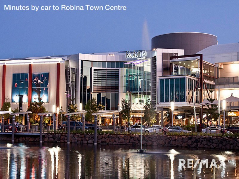 102/1-7 Moores Crescent, Varsity Lakes QLD 4227