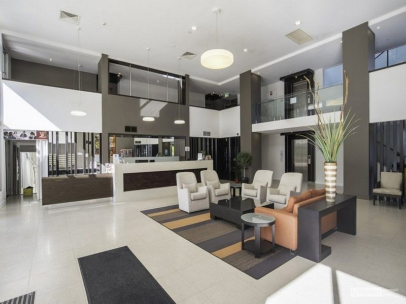 142/1-7 Moores Cr, Varsity Lakes QLD 4227