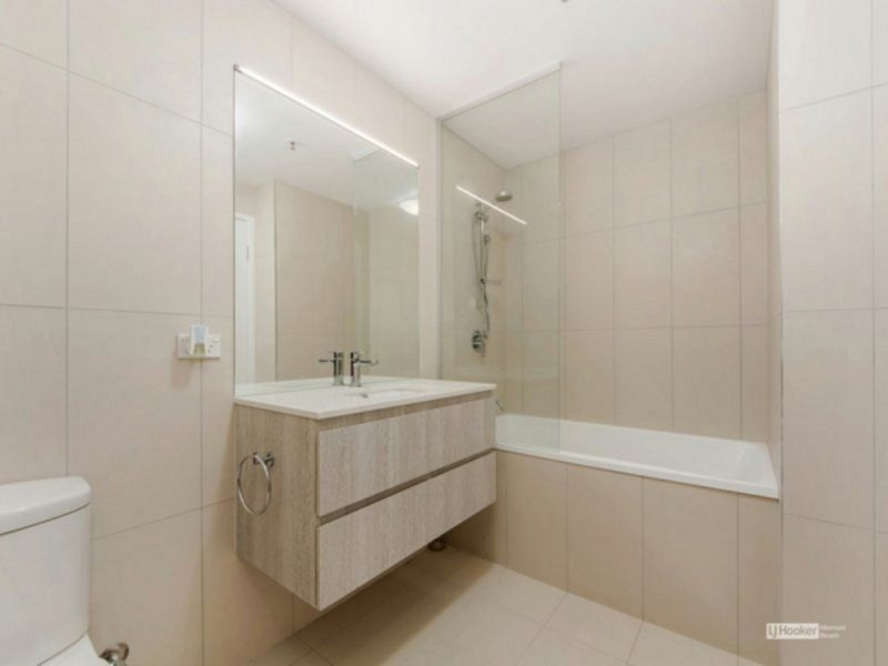 804/378 Marine Parade, Labrador QLD 4215