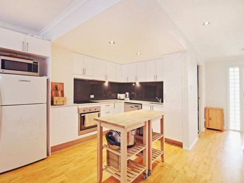 34/16 Crescent Avenue, Mermaid Beach QLD 4218