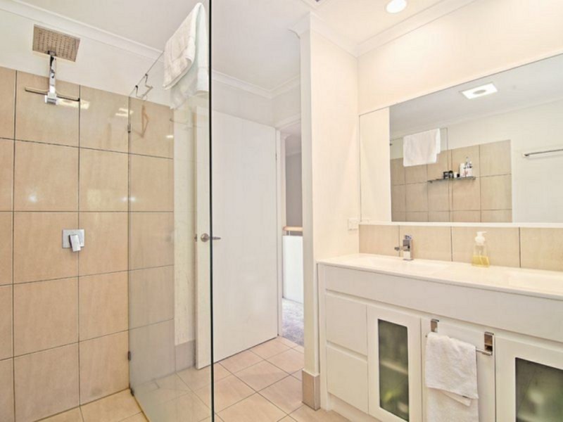 34/16 Crescent Avenue, Mermaid Beach QLD 4218