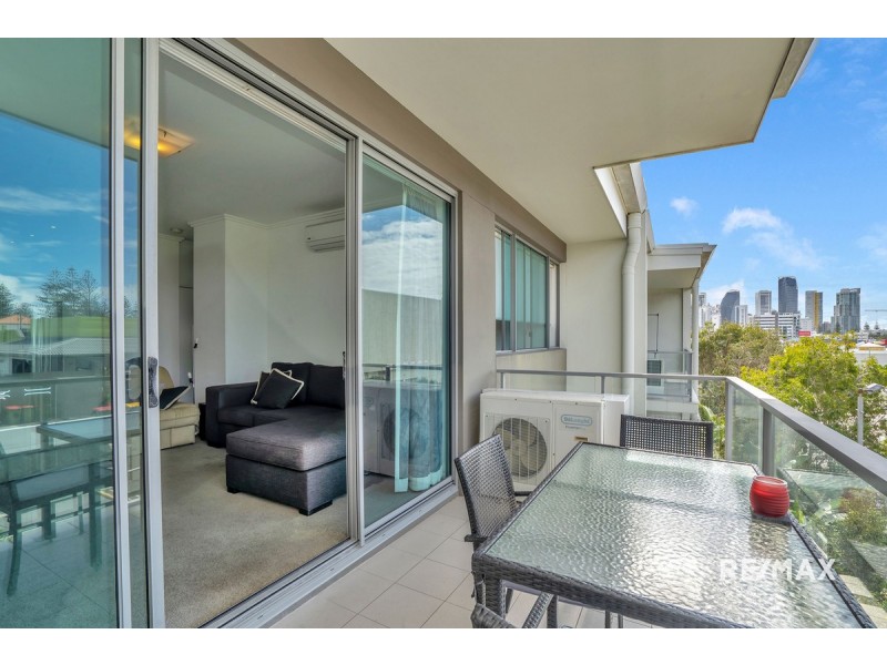 64/1 Gaven Crescent, Mermaid Beach QLD 4218