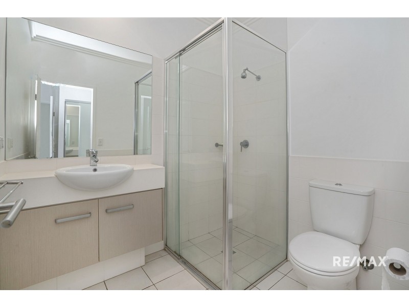 64/1 Gaven Crescent, Mermaid Beach QLD 4218