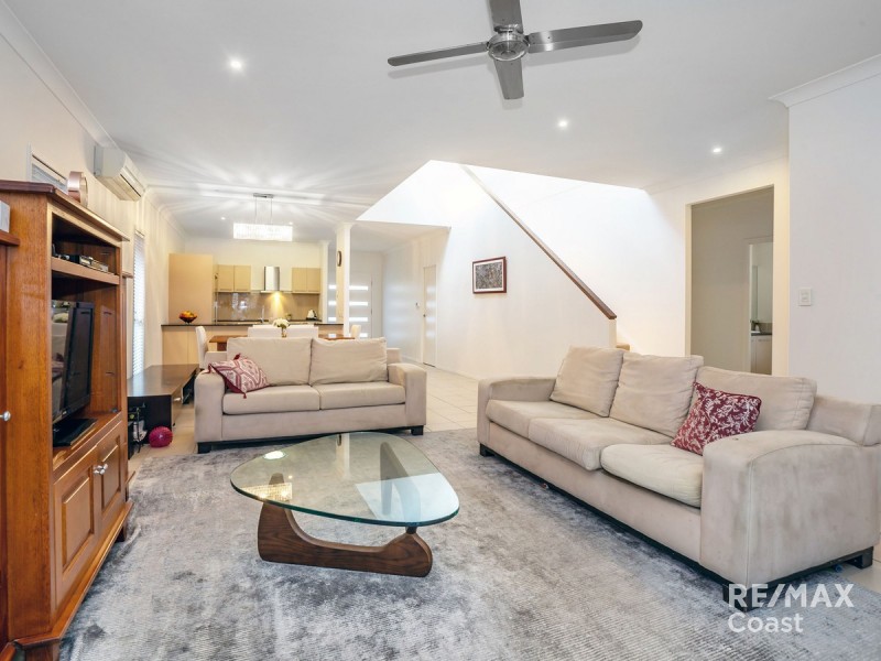 30 Meridien Avenue, Varsity Lakes QLD 4227