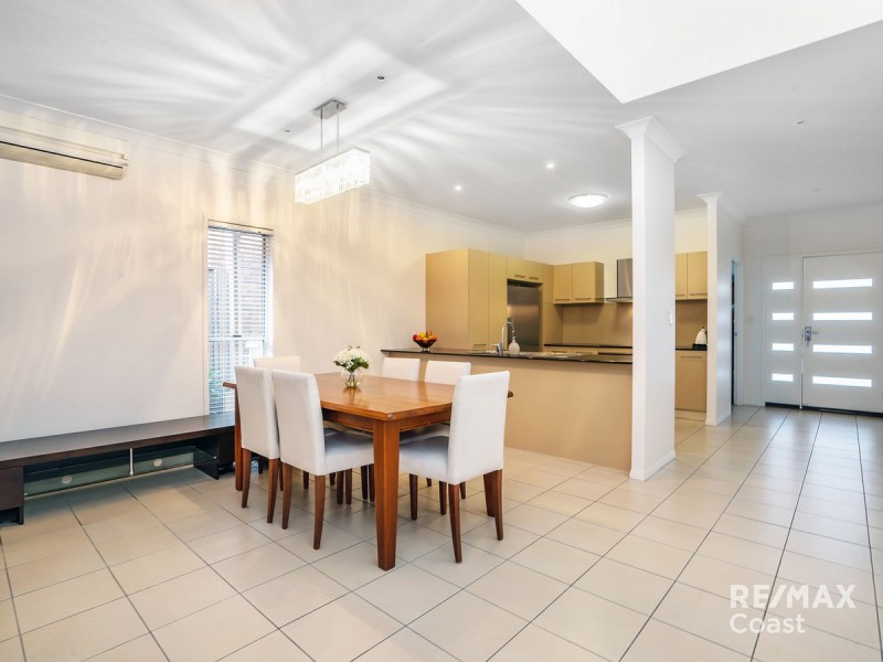 30 Meridien Avenue, Varsity Lakes QLD 4227