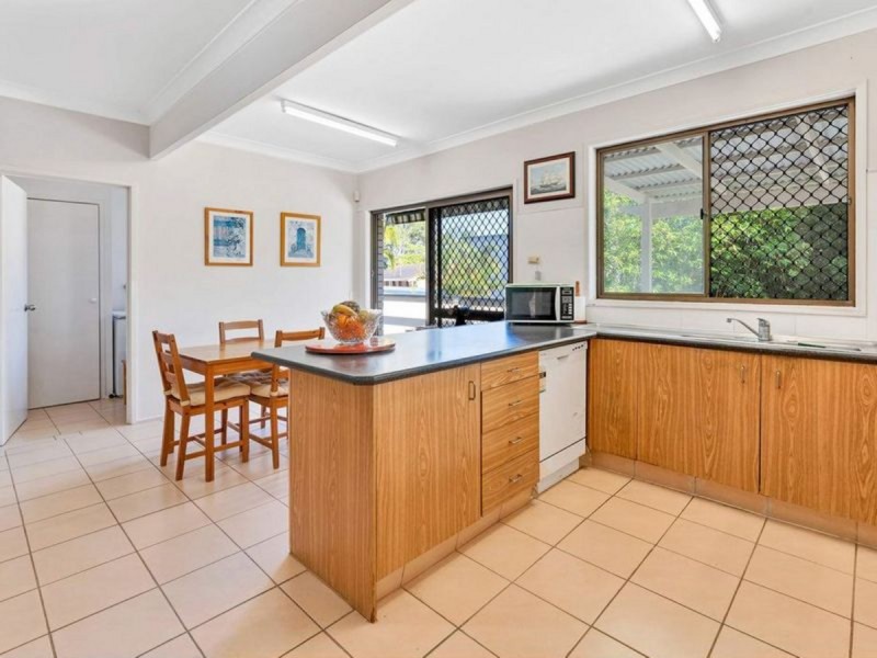 64 Yangoora Crescent, Ashmore QLD 4214