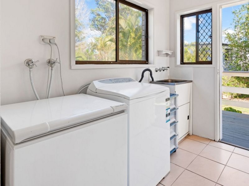 64 Yangoora Crescent, Ashmore QLD 4214