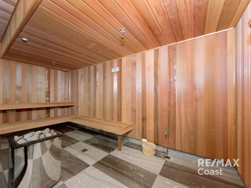 1104/372 Marine Parade, Labrador QLD 4215