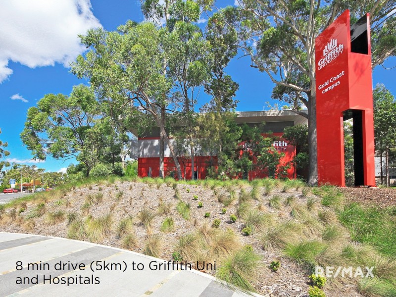 1104/372 Marine Parade, Labrador QLD 4215
