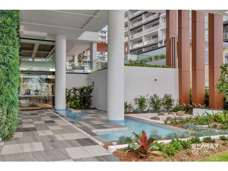 1104/372 Marine Parade, Labrador QLD 4215