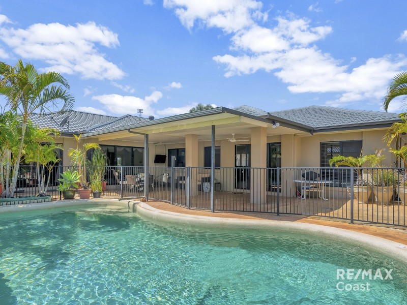 43 Edinburgh  Road, Benowa Waters QLD 4217