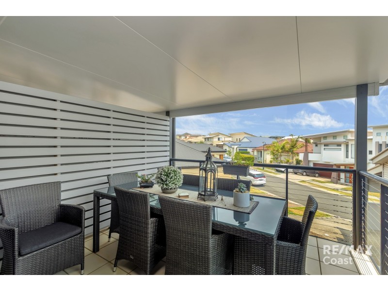 2/2 Palma Crescent, Varsity Lakes QLD 4227