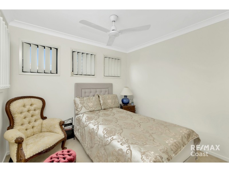 2/2 Palma Crescent, Varsity Lakes QLD 4227