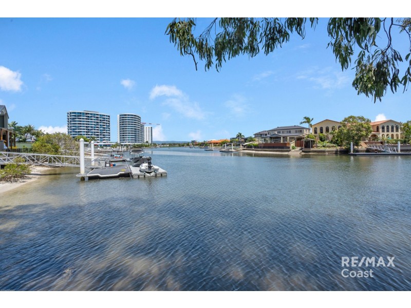 2/51 Ashbourne Terrace, Biggera Waters QLD 4216