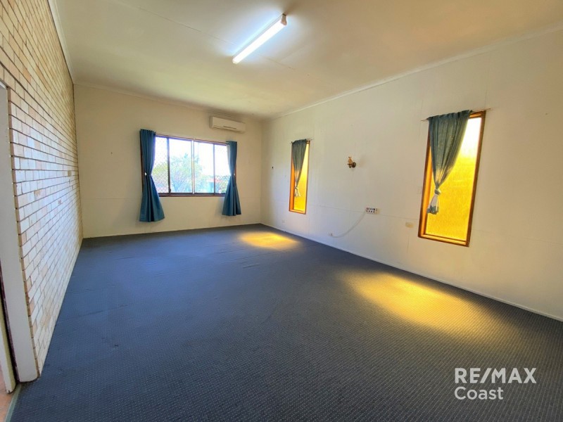 31 Loweana Street, Southport QLD 4215