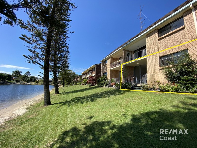 2/49 Karbunya Street, Mermaid Waters QLD 4218